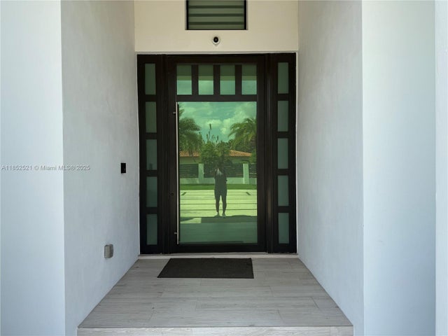 3 of 56 - 9600 Sw 66th St, Miami, FL