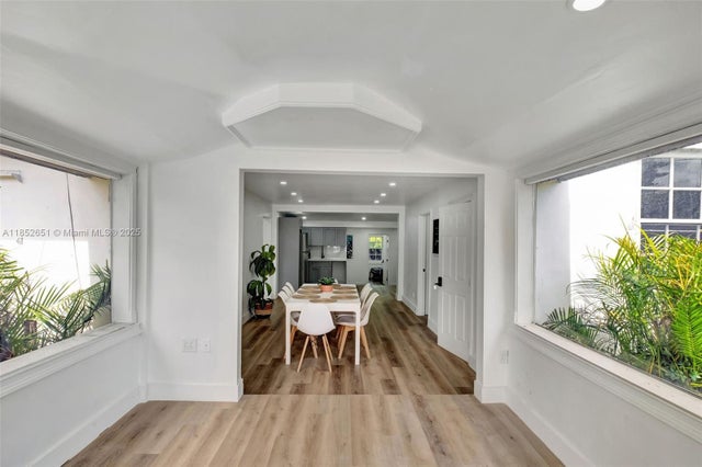 2 of 23 - 920 Sw 8th Ct, Miami, FL