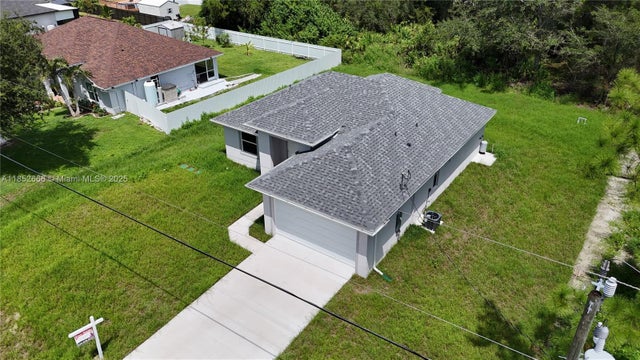 5 of 28 - 739 Sunrise Blvd, Lehigh Acres, FL