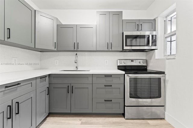 5 of 39 - 1237 Nw 15th Ave, Fort Lauderdale, FL
