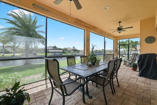 4 of 30 - 413 Nw 39th Ave, Cape Coral, FL