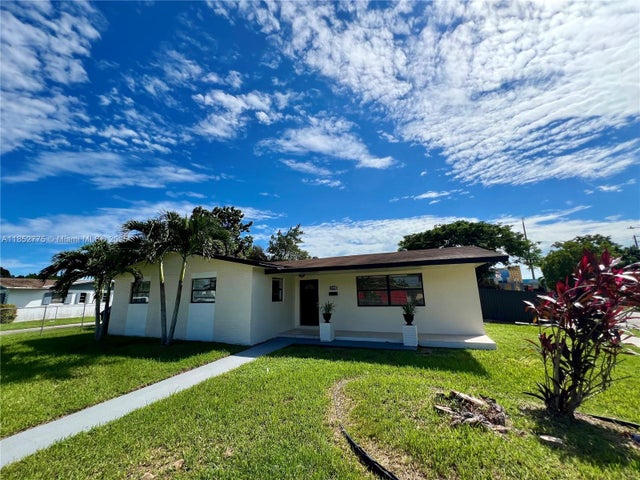2 of 52 - 11950 Sw 199th St, Miami, FL