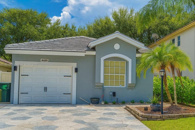 1 of 29 - 4926 Pelican St, Coconut Creek, FL