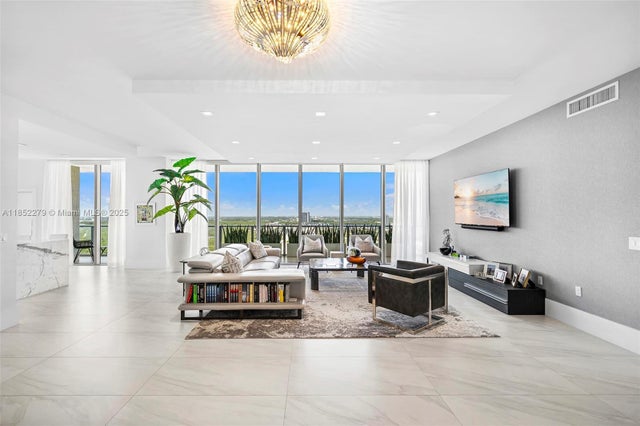2 of 43 - 330 Sunny Isles Blvd 5-ph01, Sunny Isles Beach, FL