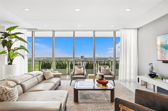 3 of 43 - 330 Sunny Isles Blvd 5-ph01, Sunny Isles Beach, FL