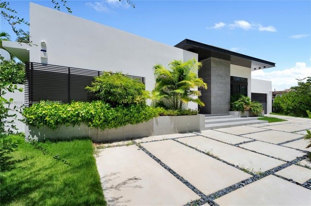 2 of 87 - 620 Ocean Blvd, Golden Beach, FL