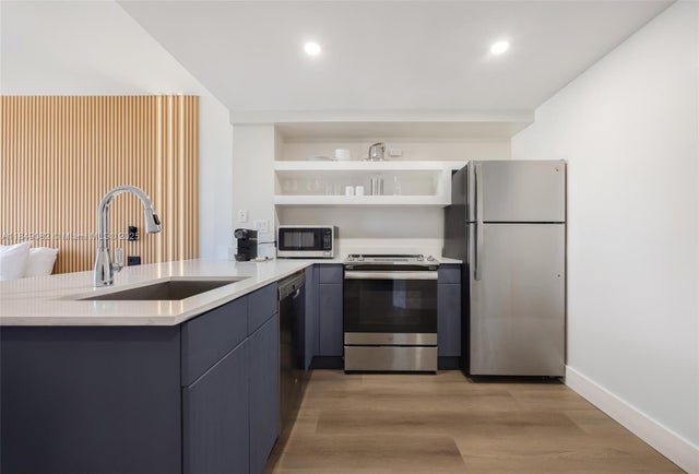 4 of 18 - 2889 Mcfarlane Rd 905, Coconut Grove, FL