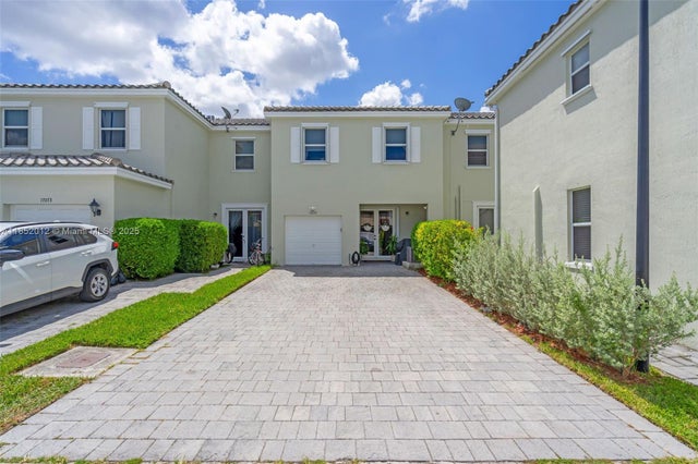 1 of 22 - 17075 Sw 93rd St, Miami, FL