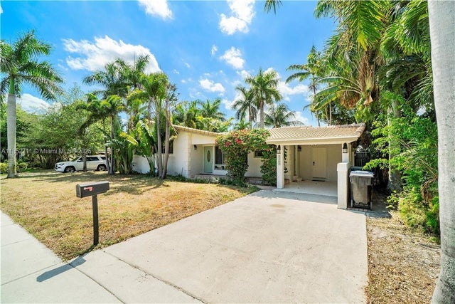 4 of 29 - 2365 Sw 34th Way, Fort Lauderdale, FL