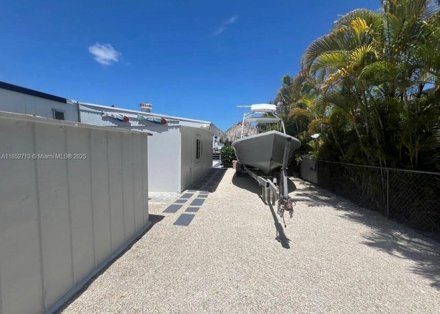 3 of 13 - 8 Grassy Rd, Key Largo, FL