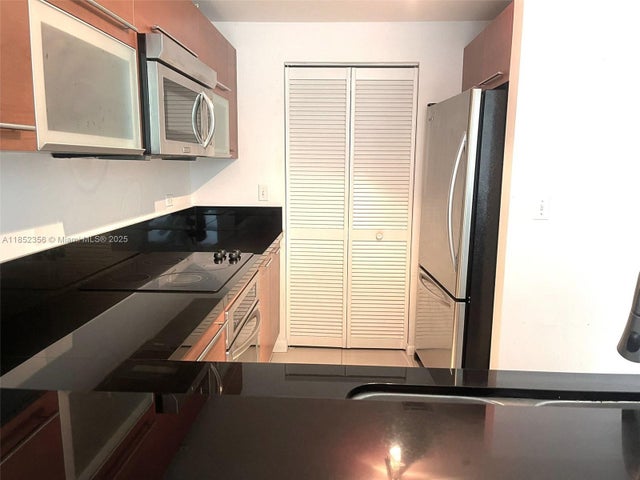 5 of 32 - N/A, Miami, FL