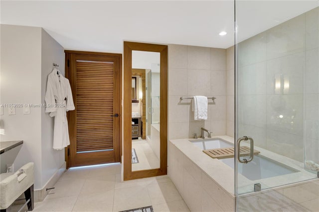5 of 16 - 6801 Collins Ave 806, Miami Beach, FL