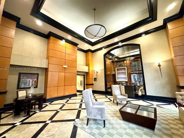 5 of 43 - 3001 Ne 185th St 225, Aventura, FL