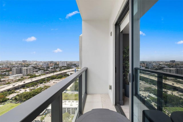 5 of 75 - 239 Sw 9th St 2303, Miami, FL