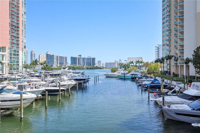 3 of 19 - 3340 Ne 190th St 1206, Aventura, FL