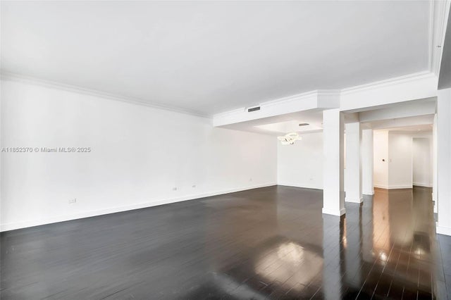 5 of 15 - 848 Brickell Key Dr 1906, Miami, FL