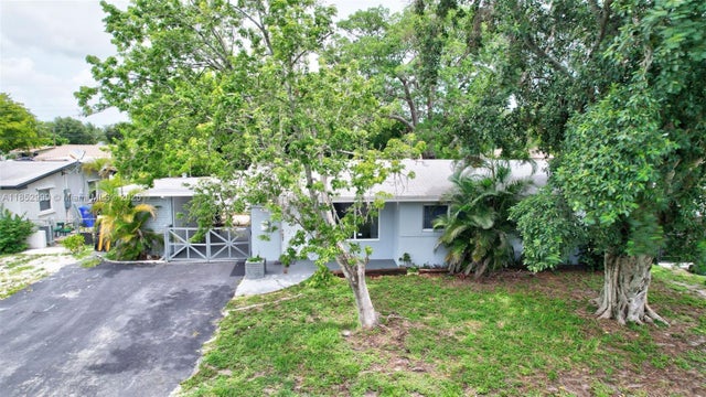 4 of 37 - 311 Sw 68th Ter, Pembroke Pines, FL