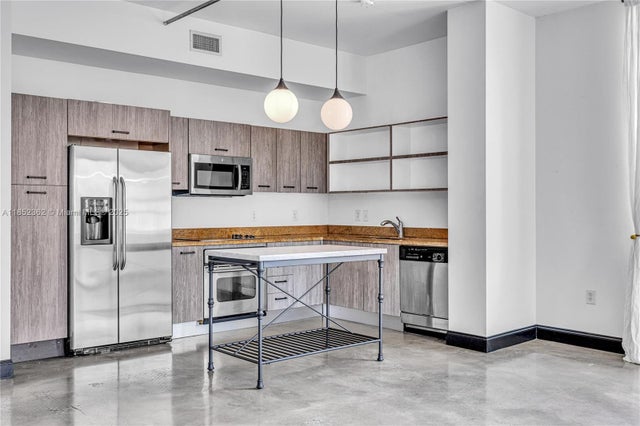 1 of 68 - 2275 Biscayne Blvd 504, Miami, FL