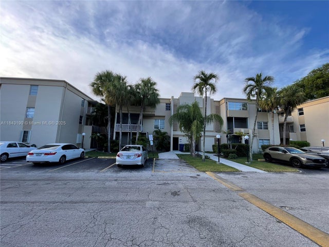 1 of 1 - 9175 Sw 77th Ave 304, Miami, FL