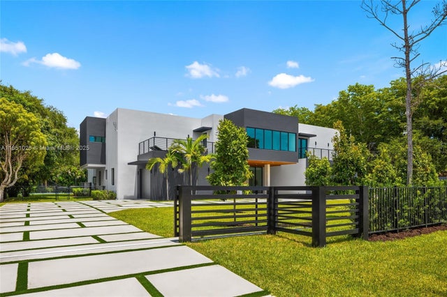 4 of 98 - 6445 Sw 129th Ter, Pinecrest, FL