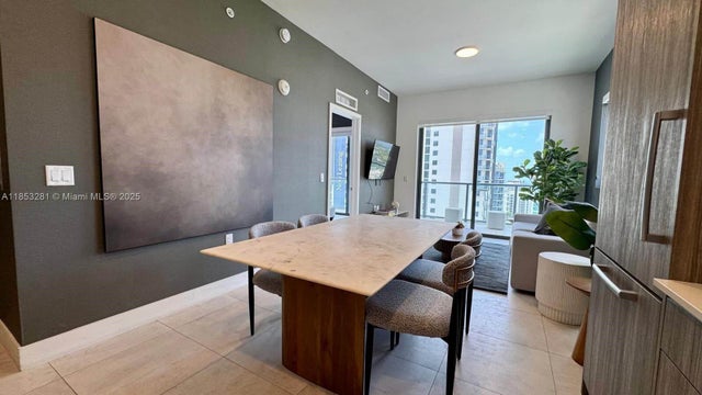 4 of 35 - 239 Sw 9th St 2101, Miami, FL