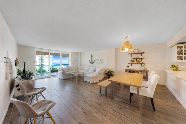 3 of 36 - 3800 S Ocean Dr 817, Hollywood, FL