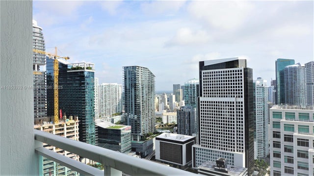 1 of 44 - 951 Brickell Ave 4000, Miami, FL