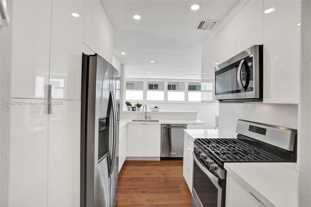 5 of 31 - 1175 101st St 2, Bay Harbor Islands, FL