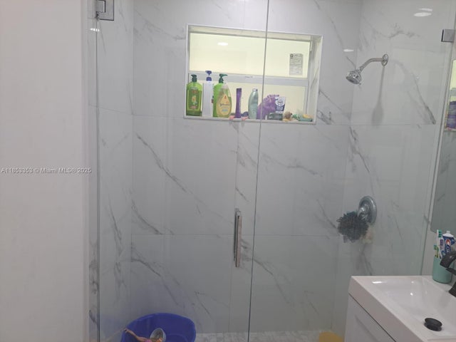 3 of 15 - 3900 Sw 30th St, West Park, FL