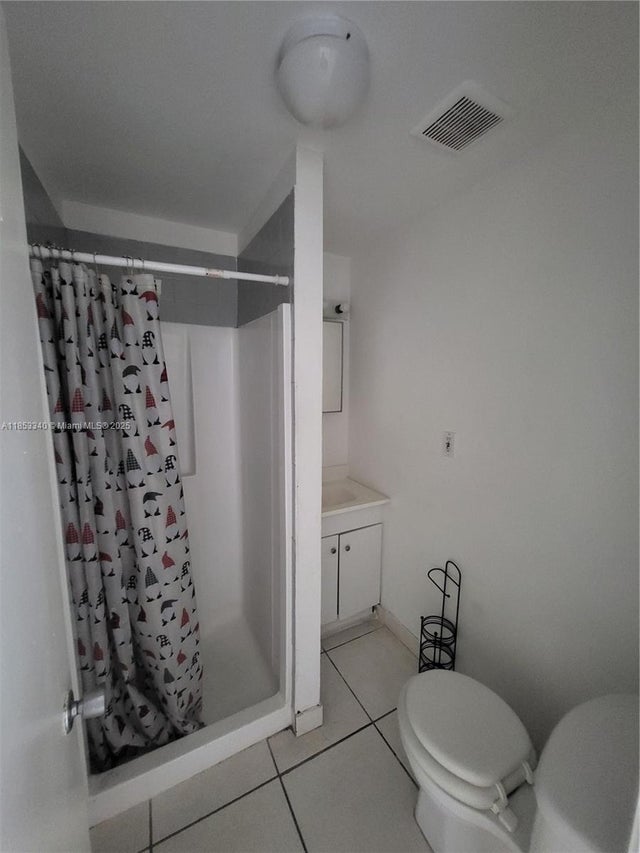 5 of 8 - 605 Euclid Ave 106, Miami Beach, FL