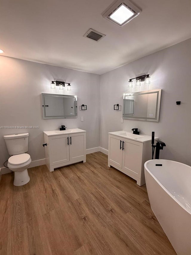3 of 28 - 4690 S Fountains Dr S, Lake Worth, FL