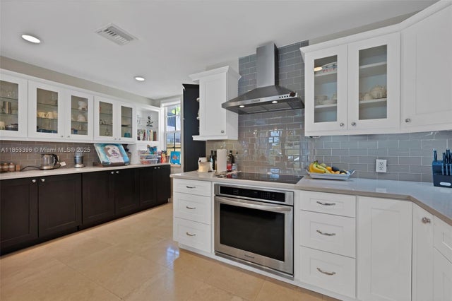 5 of 25 - 18345 Ne 30th Pl 18345, Aventura, FL