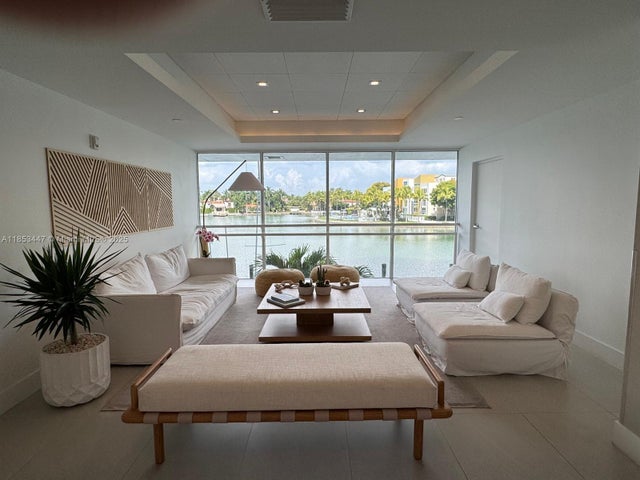 4 of 27 - 5900 Collins Ave 502, Miami Beach, FL