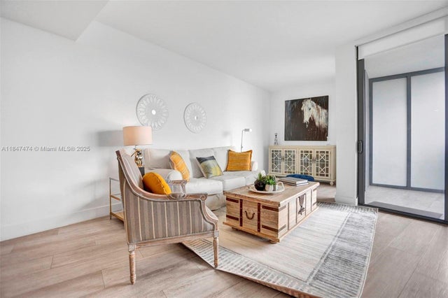 3 of 35 - 121 Ne 34th St 1814, Miami, FL