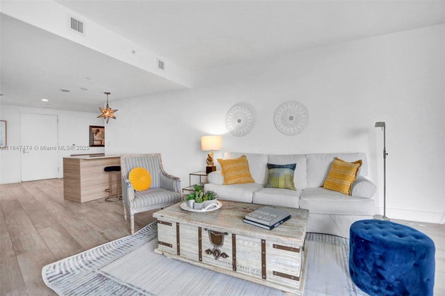 4 of 35 - 121 Ne 34th St 1814, Miami, FL
