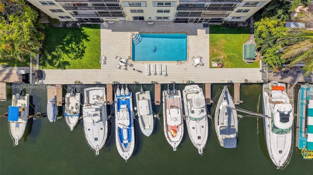 3 of 35 - 1435 Se 15th St 302, Fort Lauderdale, FL