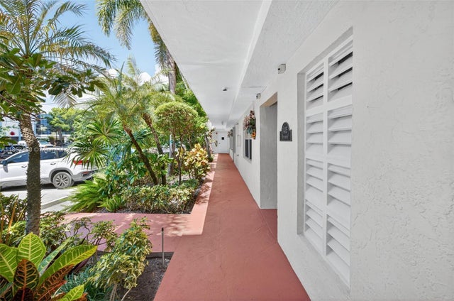 5 of 35 - 1435 Se 15th St 302, Fort Lauderdale, FL