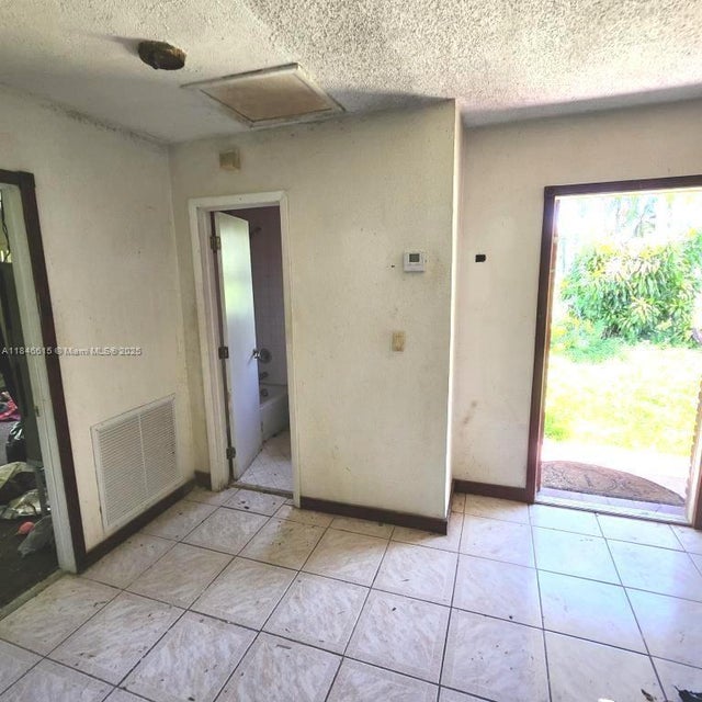 4 of 29 - 3250 Bacom Point Rd, Pahokee, FL
