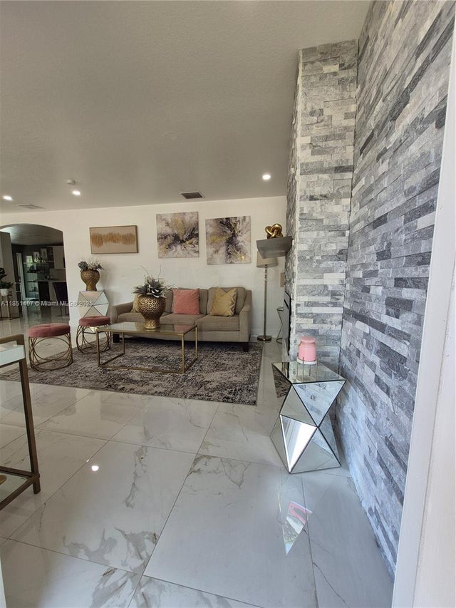 3 of 31 - 1176 Nw 29th Way, Fort Lauderdale, FL