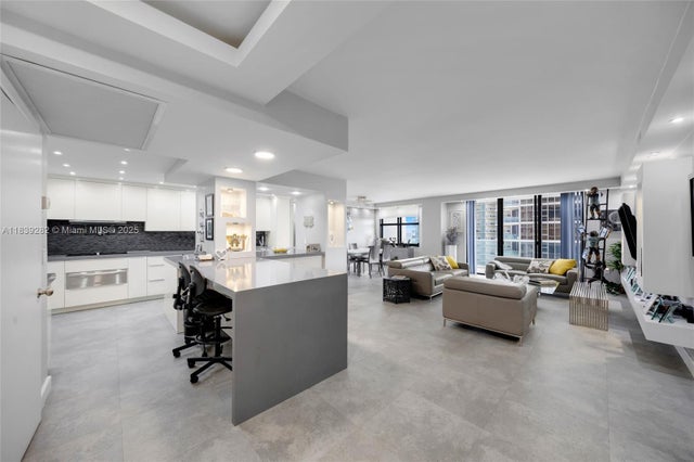 9801 Collins Ave 16u, Bal Harbour