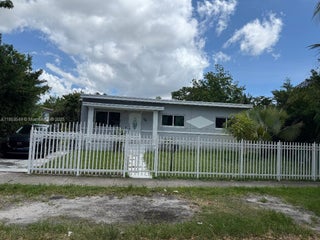 Photo of Listing #A11853544