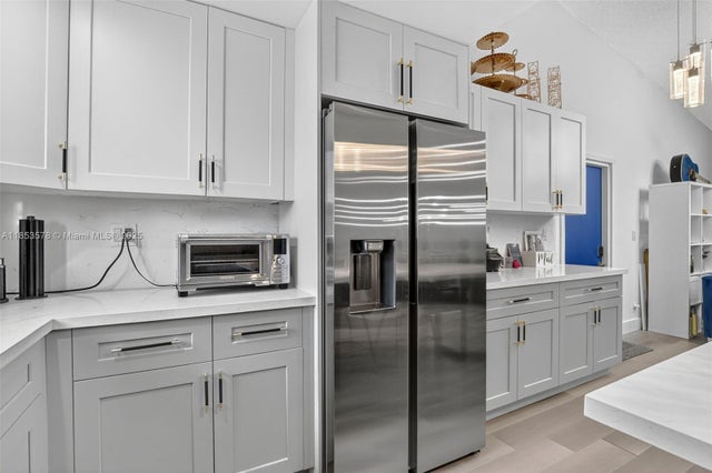 4 of 37 - 50 Se 12th St 218, Boca Raton, FL