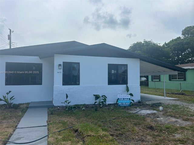 2 of 10 - 1621 Nw 27th Ter, Fort Lauderdale, FL