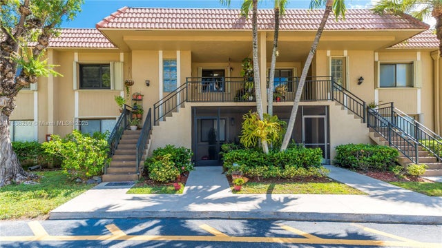 1 of 50 - 302 Lakeview Dr 202, Weston, FL