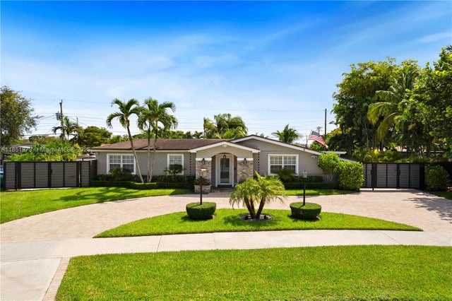 1 of 31 - 11070 Sw 69th Dr, Miami, FL
