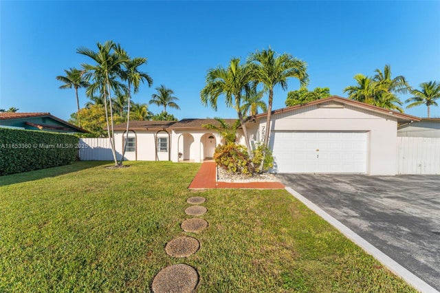 1 of 22 - 7230 Sw 131st Ave, Miami, FL