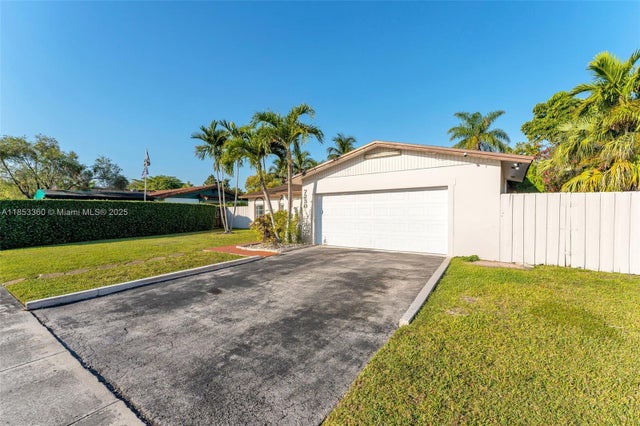 3 of 22 - 7230 Sw 131st Ave, Miami, FL