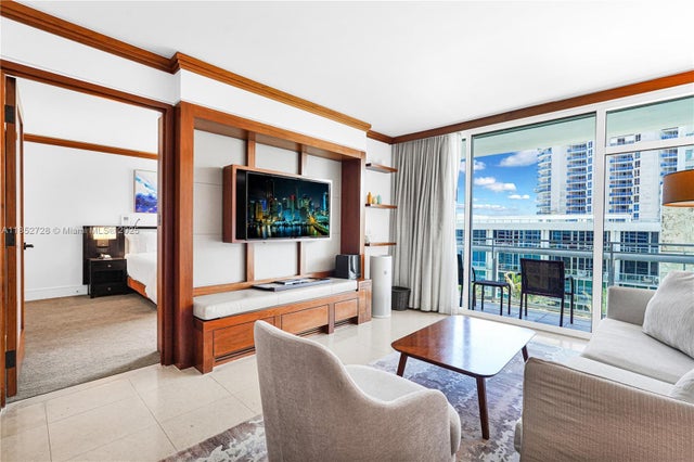 3 of 54 - 6801 Collins Ave 611 (door 610), Miami Beach, FL
