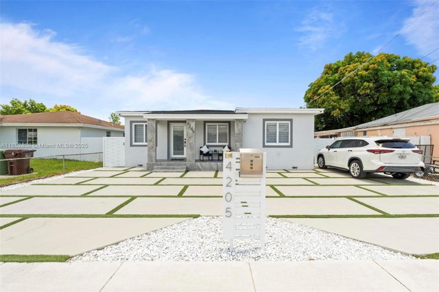 1 of 35 - 4205 E 10th Ave, Hialeah, FL