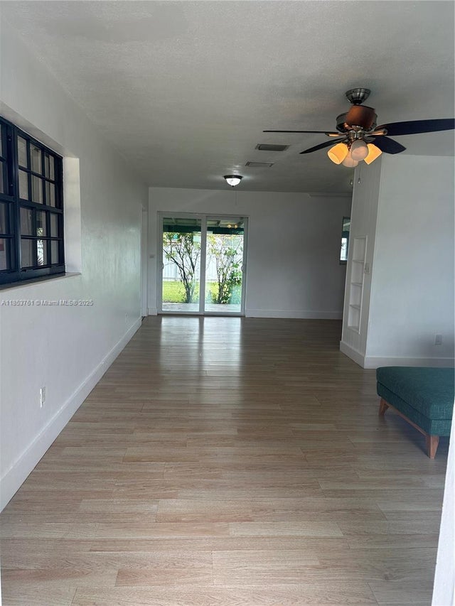 1 of 11 - 12455 Sw 187th St, Miami, FL